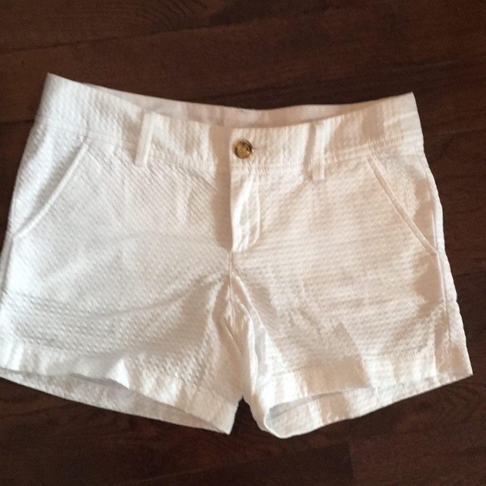 White Scallop shorts